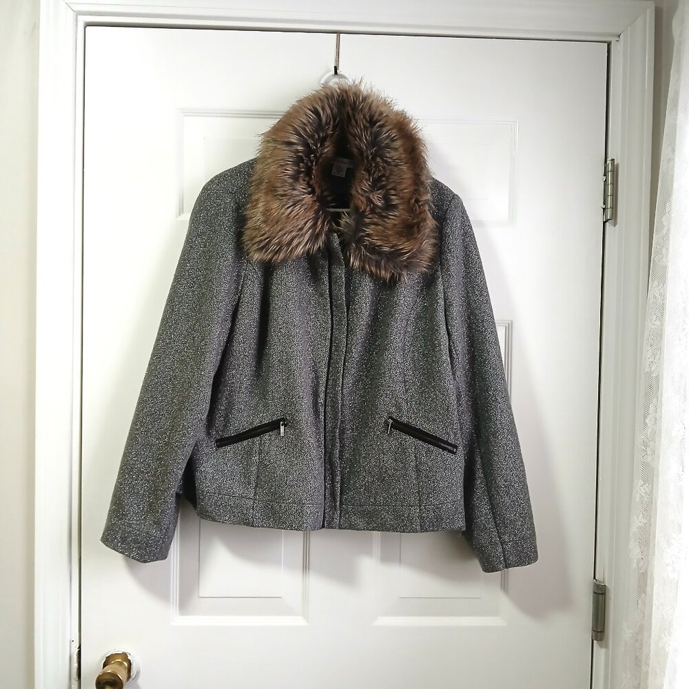Liz Claiborn Faux Fur Collar Gray and Silver Zipper Knit Jacket Size XL